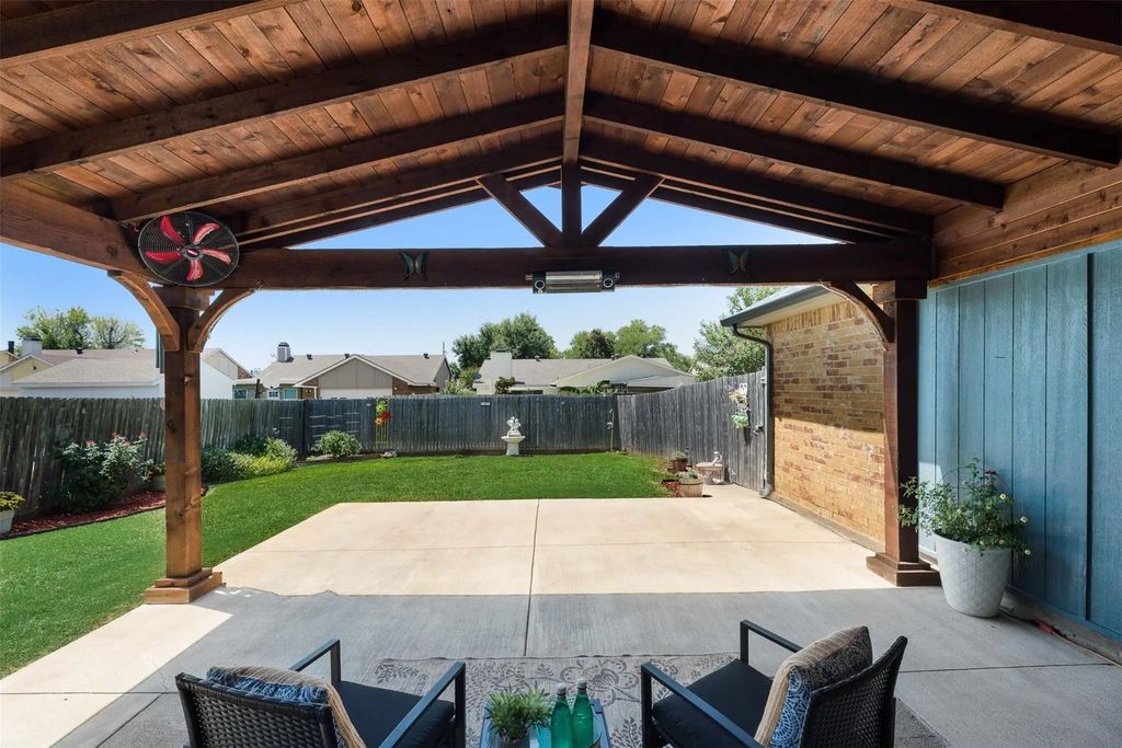 1902 Uvalde Street, Mesquite