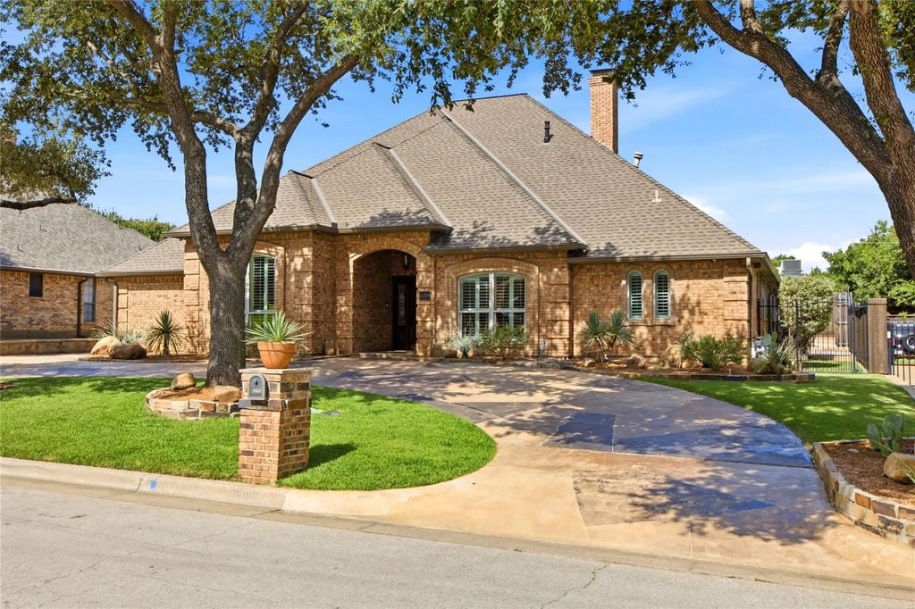 4308 Green Meadow Street W, Colleyville