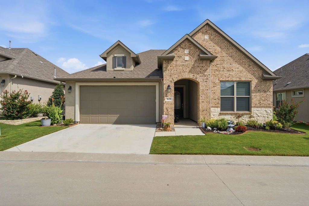 9620 Creekwood Drive, Denton
