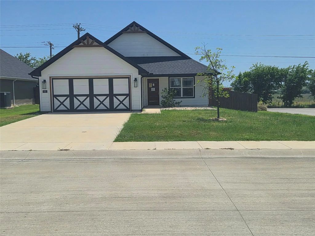 900 Tesslynn Avenue, Godley