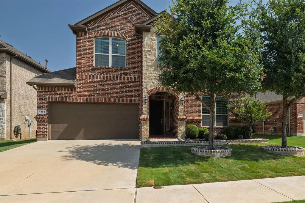 4008 Knollbrook Lane, Fort Worth