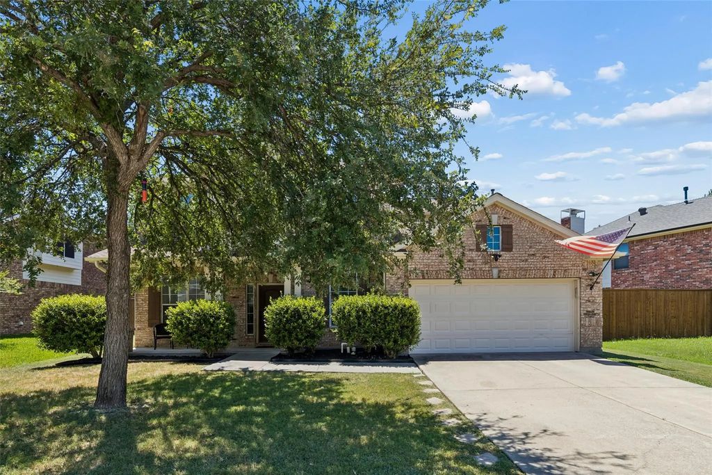 468 Willowlake Drive, Little Elm