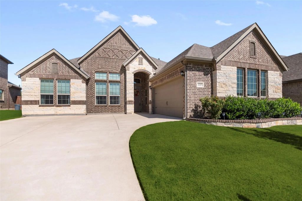 1215 Alderwood Drive, Justin