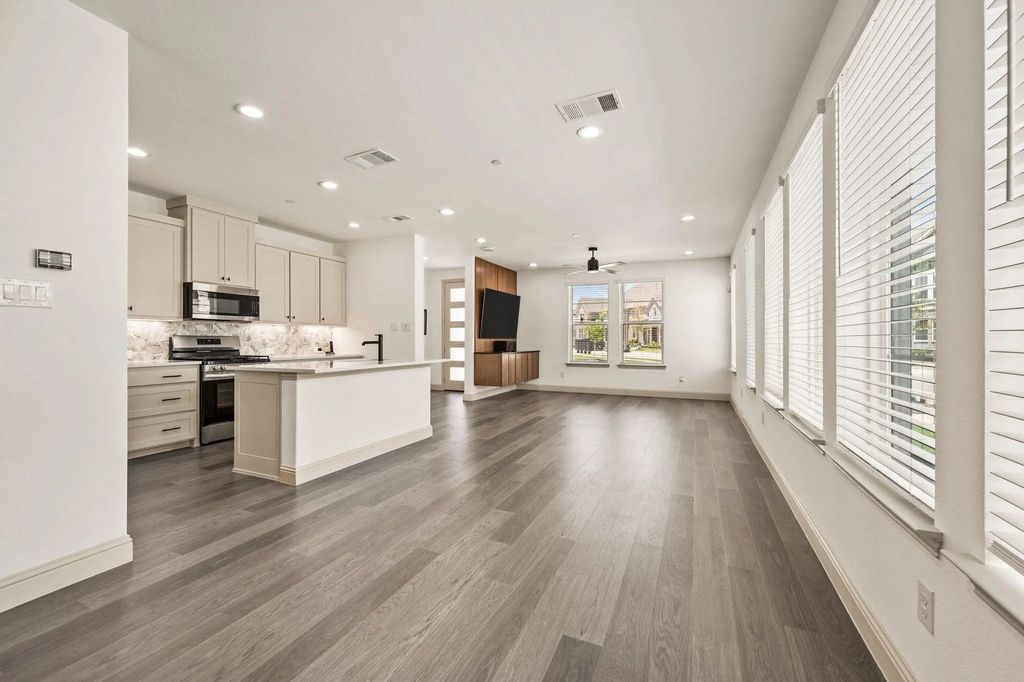4348 James Street, North Richland Hills