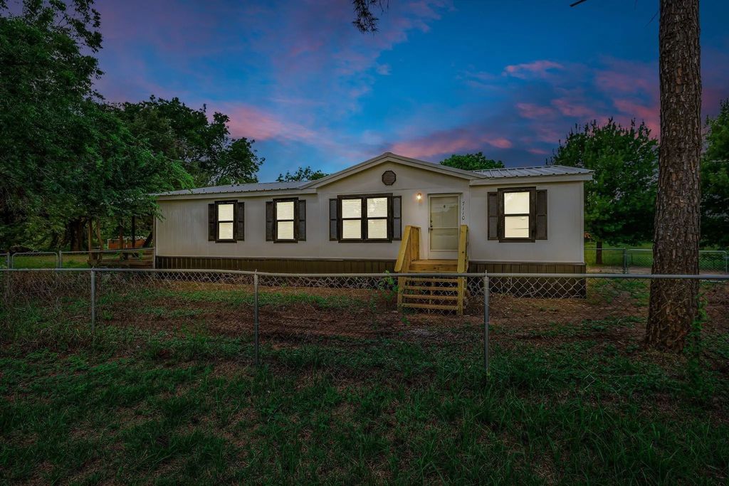 7110 Fm 1189, Weatherford