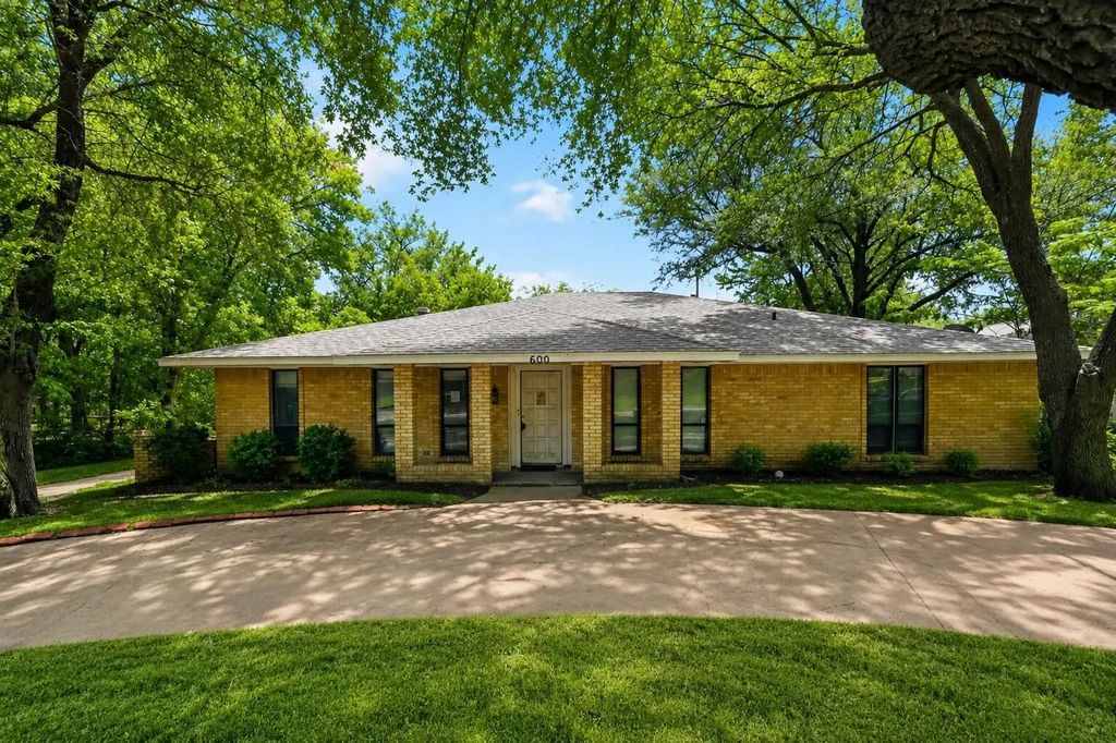 600 Terrace Drive, DeSoto
