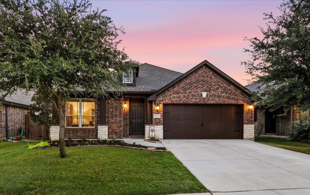 9516 Athens Drive, Denton