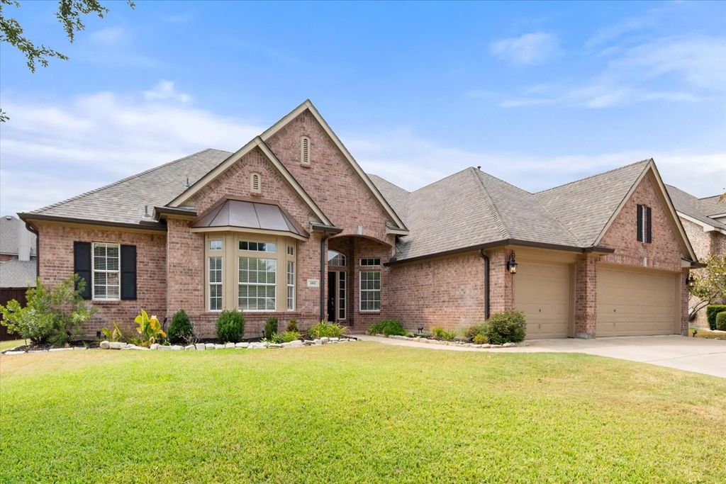 1815 Lakes Edge Boulevard, Mansfield