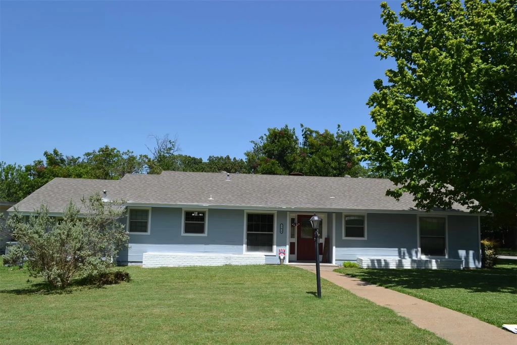 709 N 43rd Street, Waco