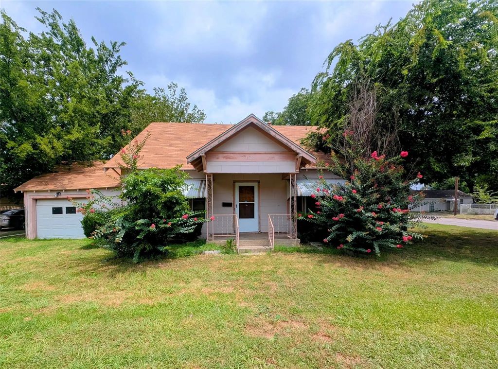 1000 N Morris Street, Gainesville