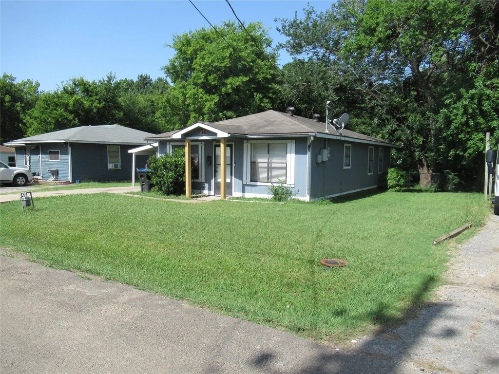 4214 3rd Street, Greenville