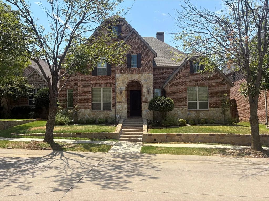 2116 Ironside Drive, Lewisville