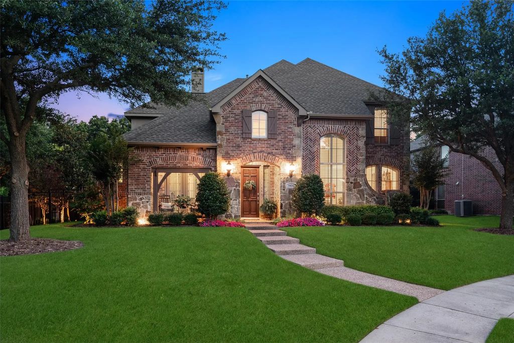 901 Crestmoor Drive, Allen