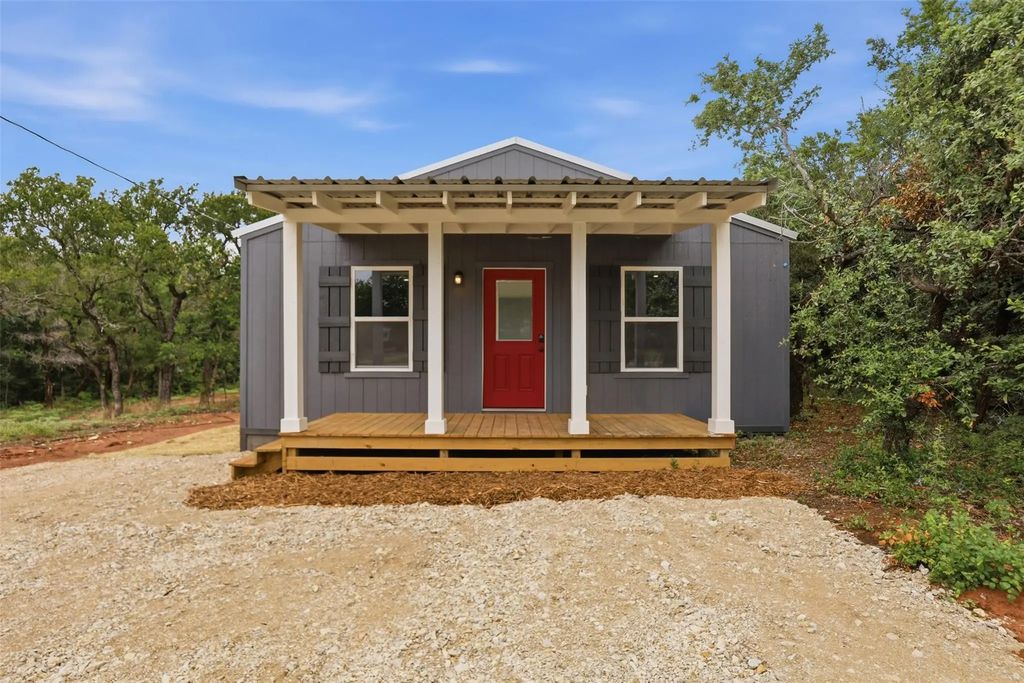 3006 Moon Court, Granbury