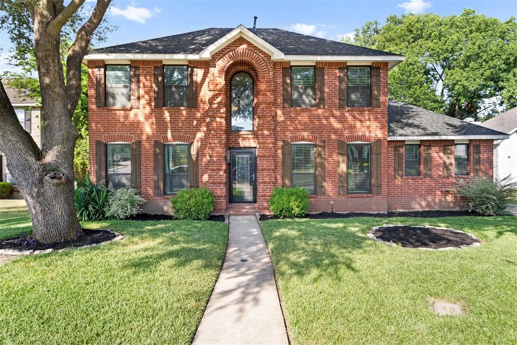 404 Lemontree Lane, DeSoto