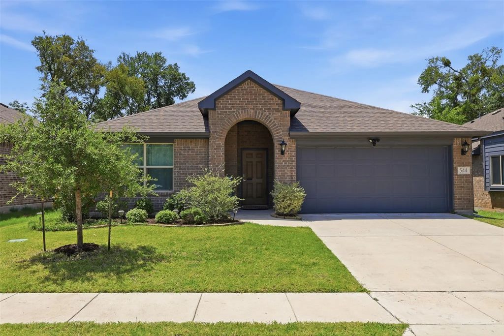 544 Lucas Lane, Lavon