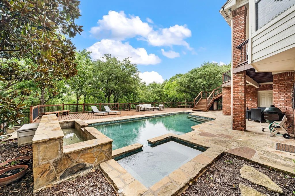 2108 Stonehaven Drive, Colleyville