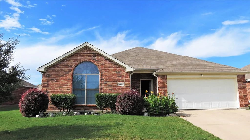 702 Bayshore Drive, Mansfield