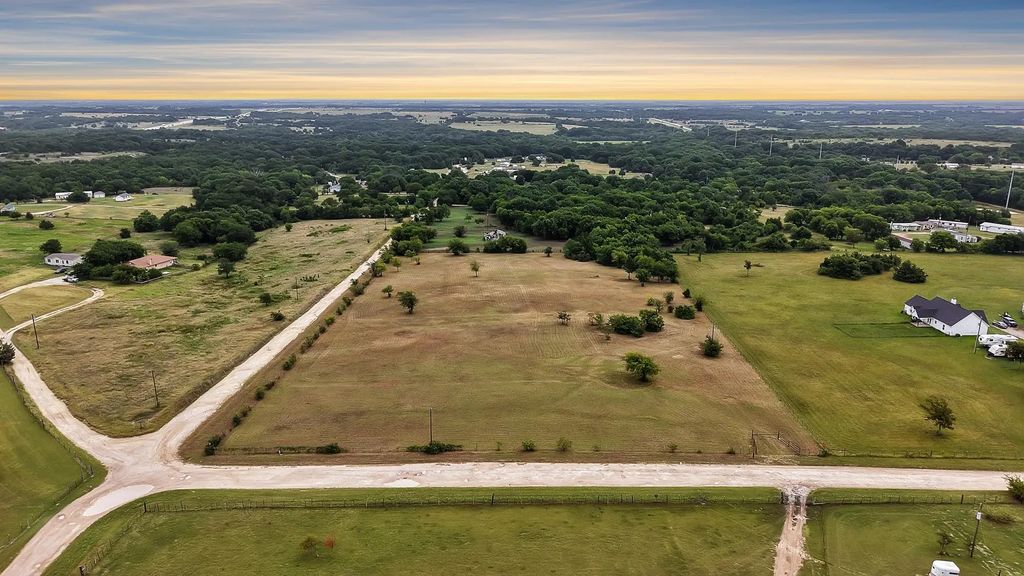 250 Private Road 477, Hillsboro