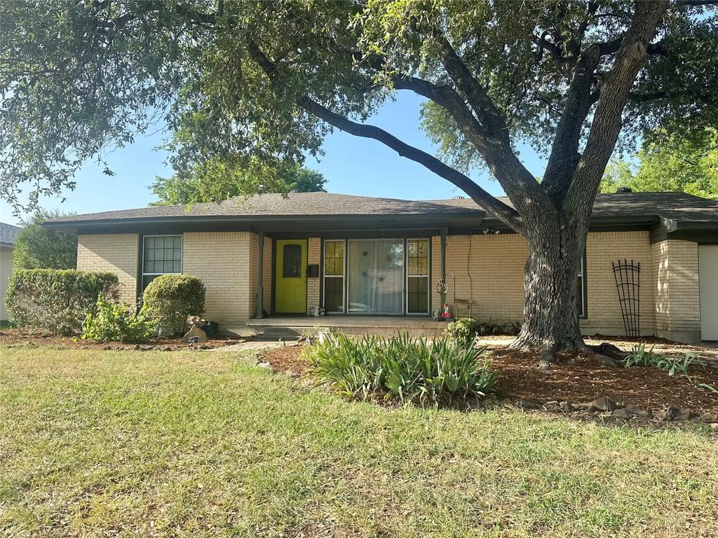 1317 Linden Drive, Denton