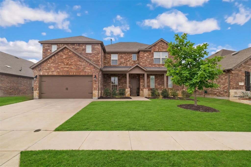 10408 Table Bluff Street, Aubrey
