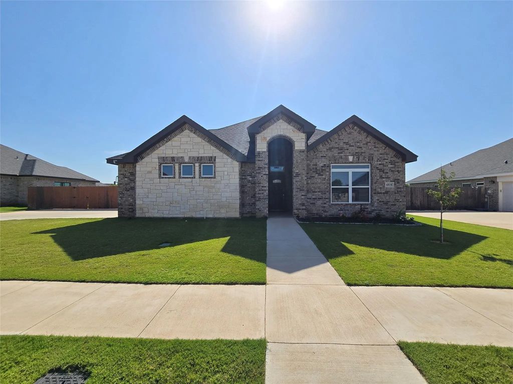 6818 Red Yucca Road, Abilene