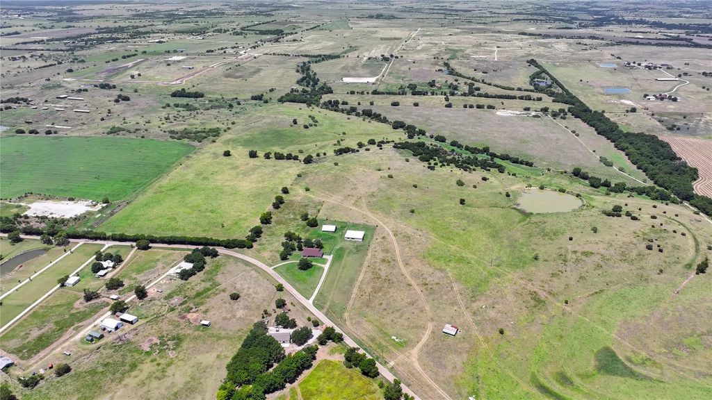 4948 Woodard, Cleburne