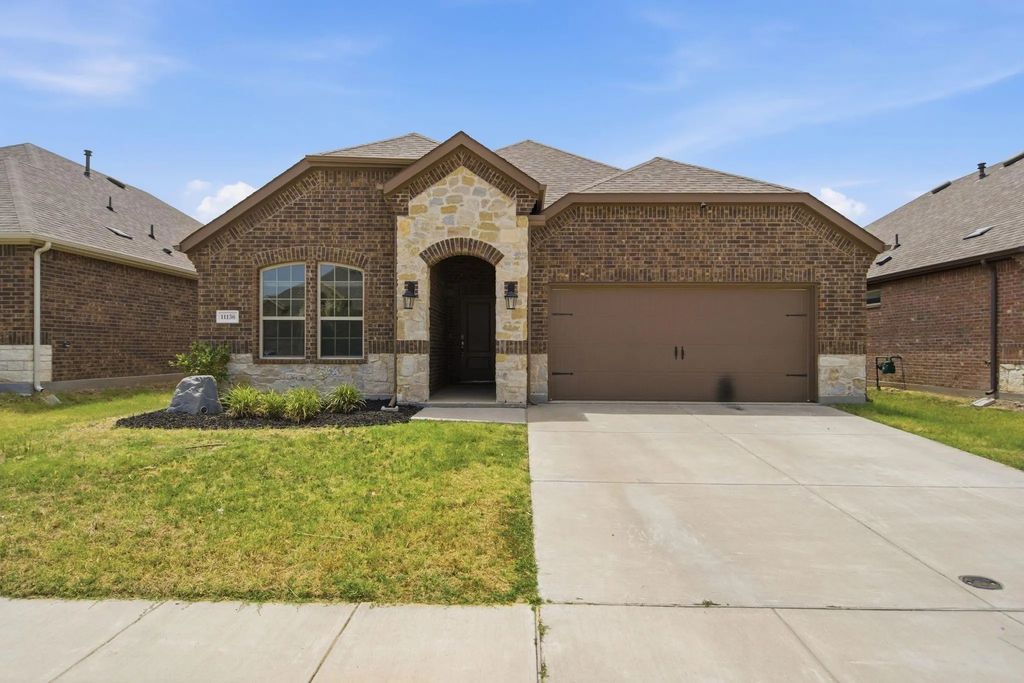 11136 Gold Pan Trail, Aubrey
