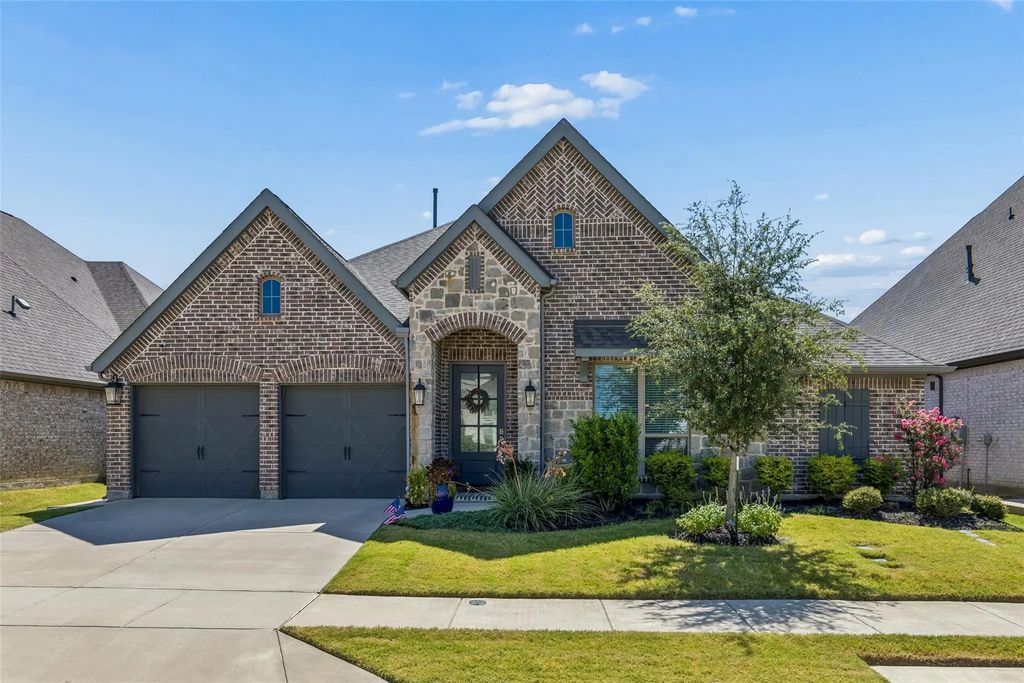 3304 Honey Suckle Lane, Little Elm
