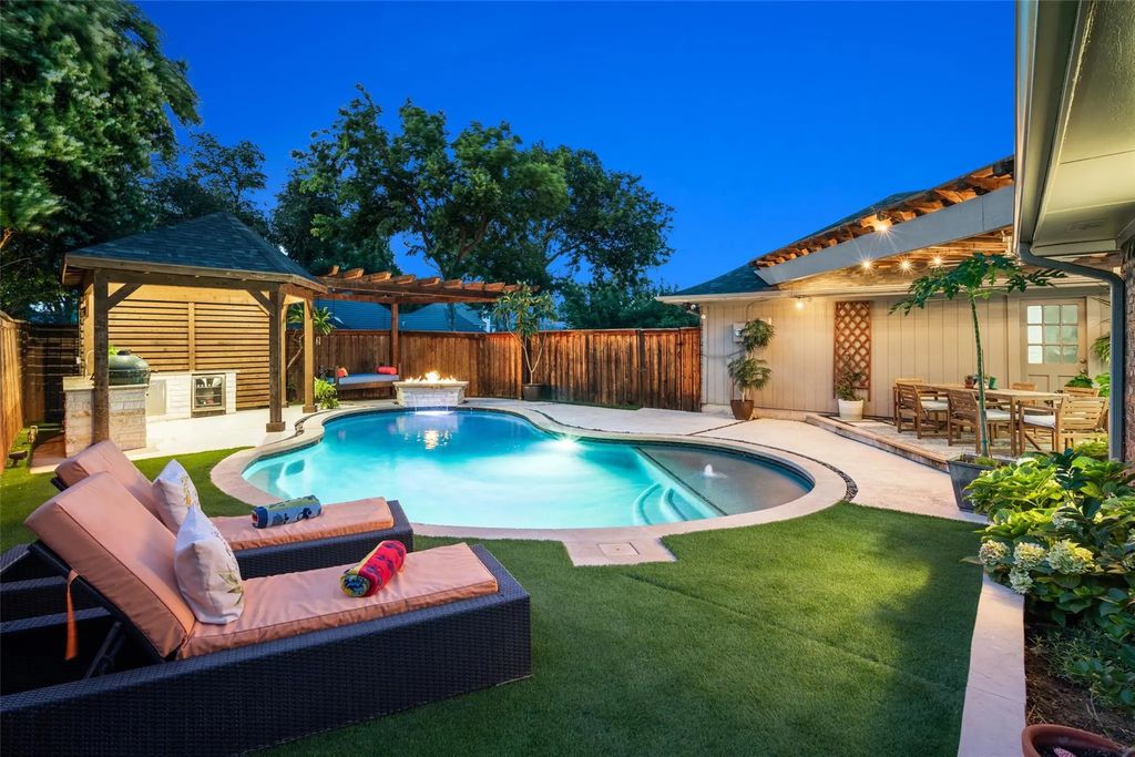 4237 Emerson Drive, Plano