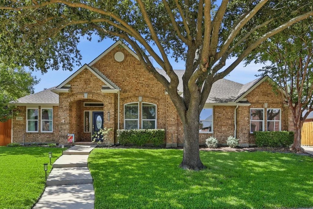 1920 Overlook Ridge Drive, Keller