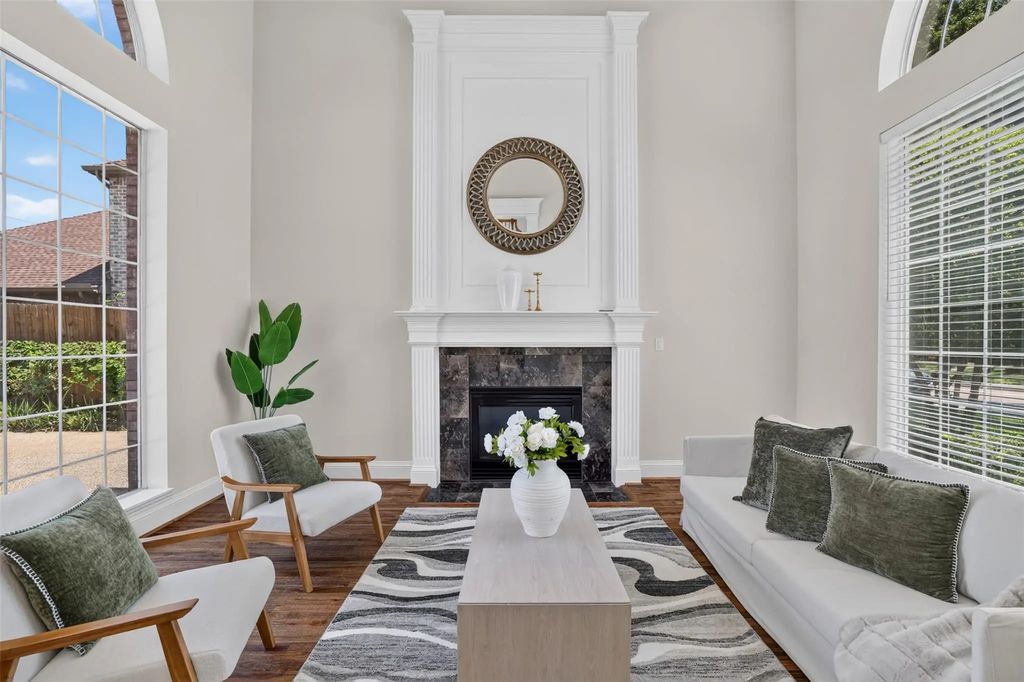 4911 Holly Tree Drive, Dallas