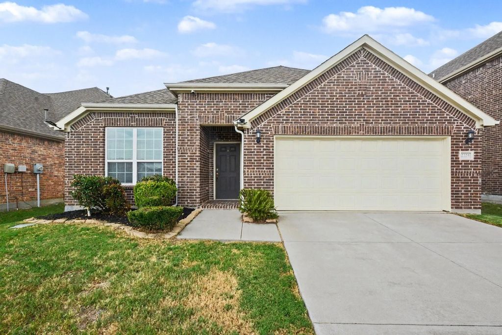 2225 Candler Club Way, Little Elm