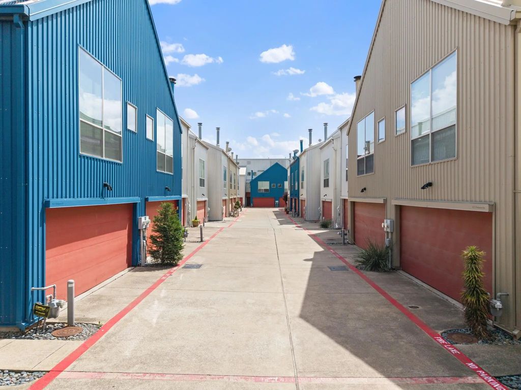 4213 Dickason Avenue 9, Dallas