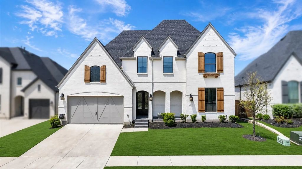 2224 Grey September Street, Celina
