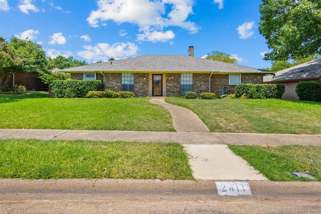 2411 Golden Willow Lane, Richardson