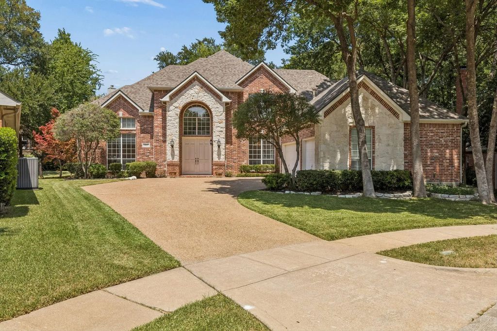 1119 Creekwood Drive, Garland