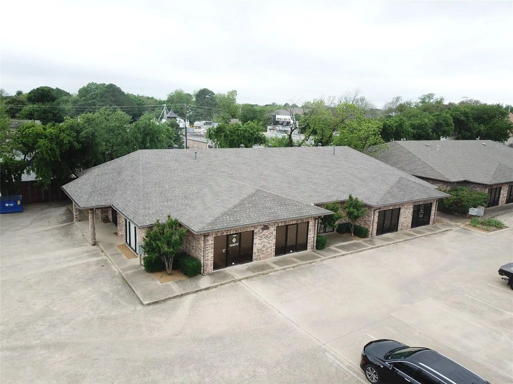 206 Elm Street, Lewisville