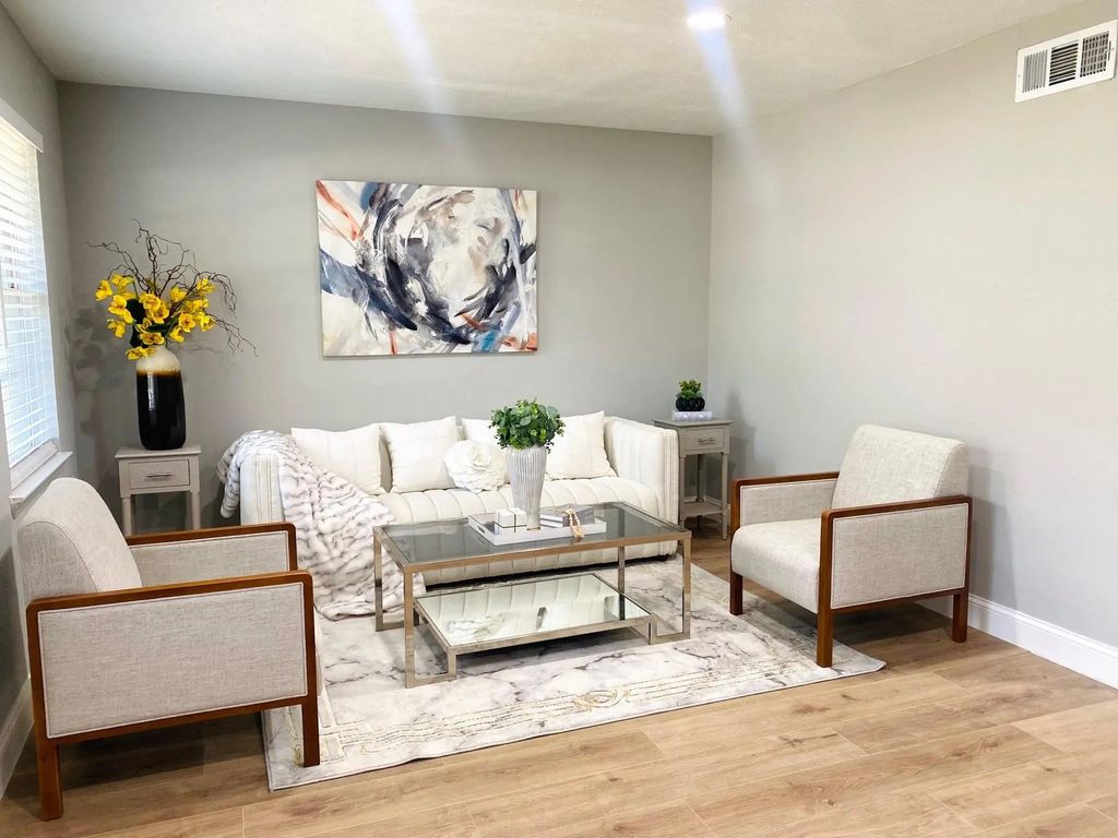 7404 Walling Lane, Dallas