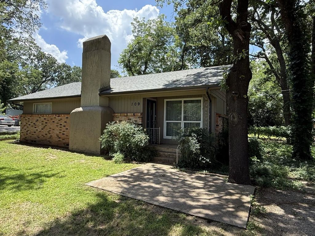 109 Churchill Lane, Pottsboro