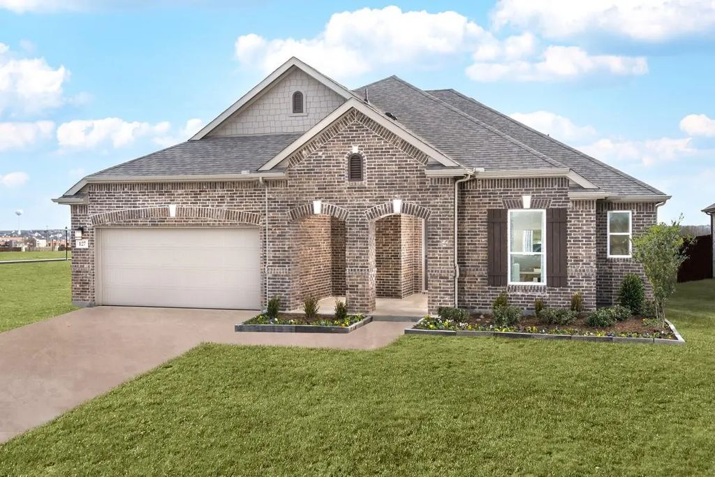 127 Hudson Lane, Justin