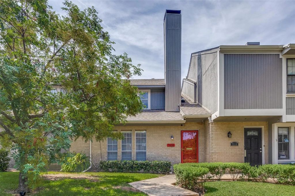 7618 Pebblestone Drive, Dallas