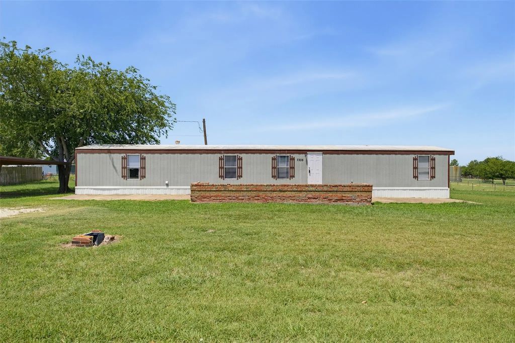 7305 Walden Drive, Joshua