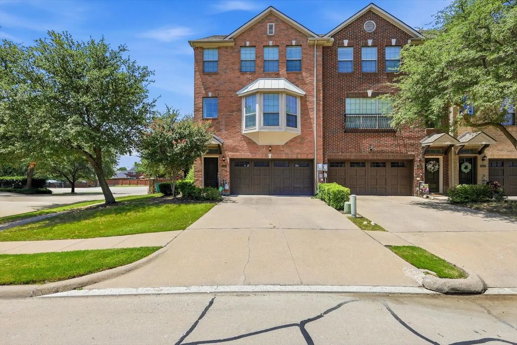 1404 Biltmore Lane, Irving