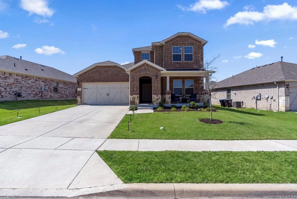 2314 Peregrine Way, Crandall