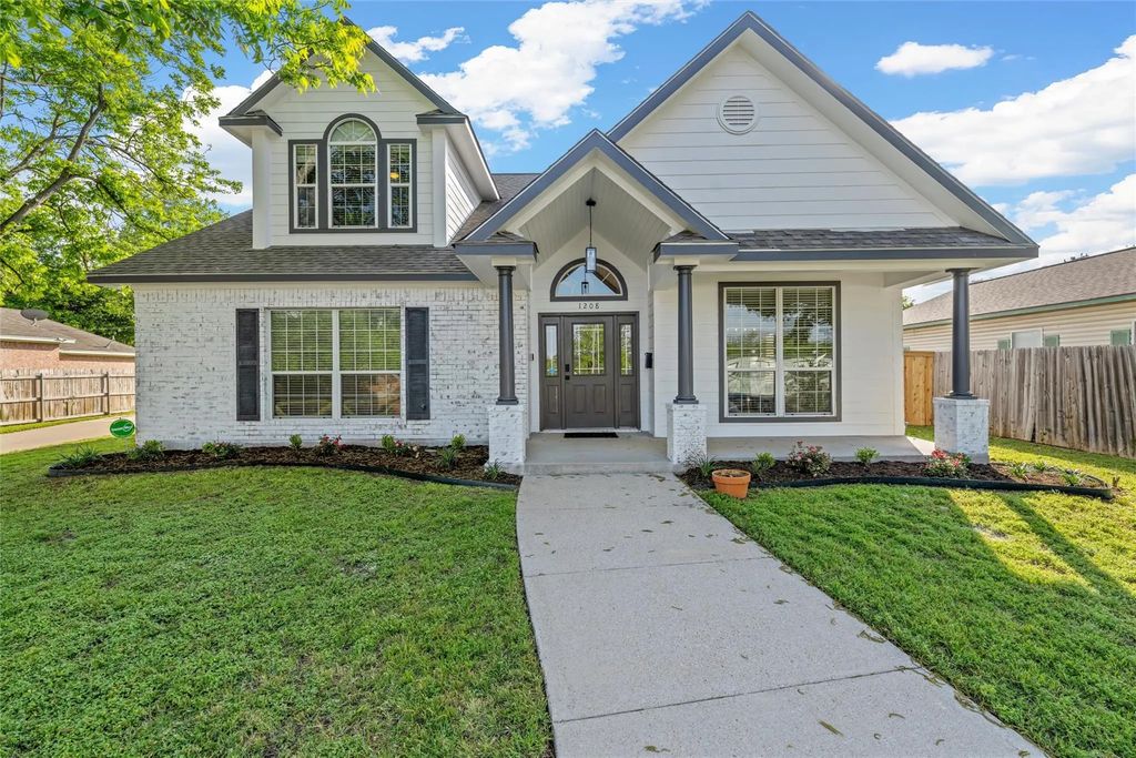 1208 N 15th Street, Waco