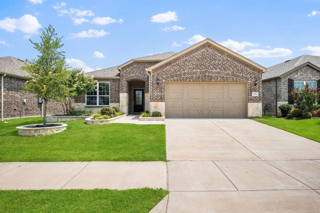 7712 Monument Drive, Little Elm