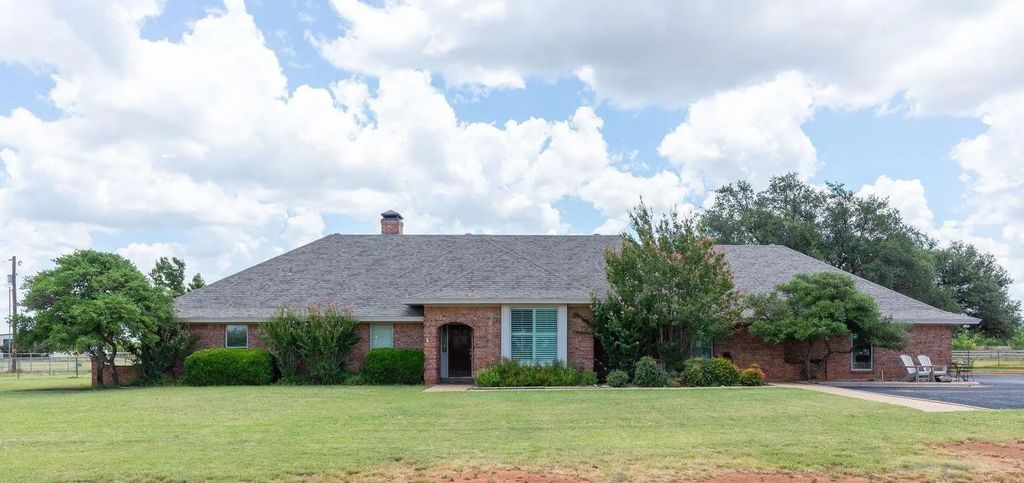 433 Avenida De Leon, Abilene