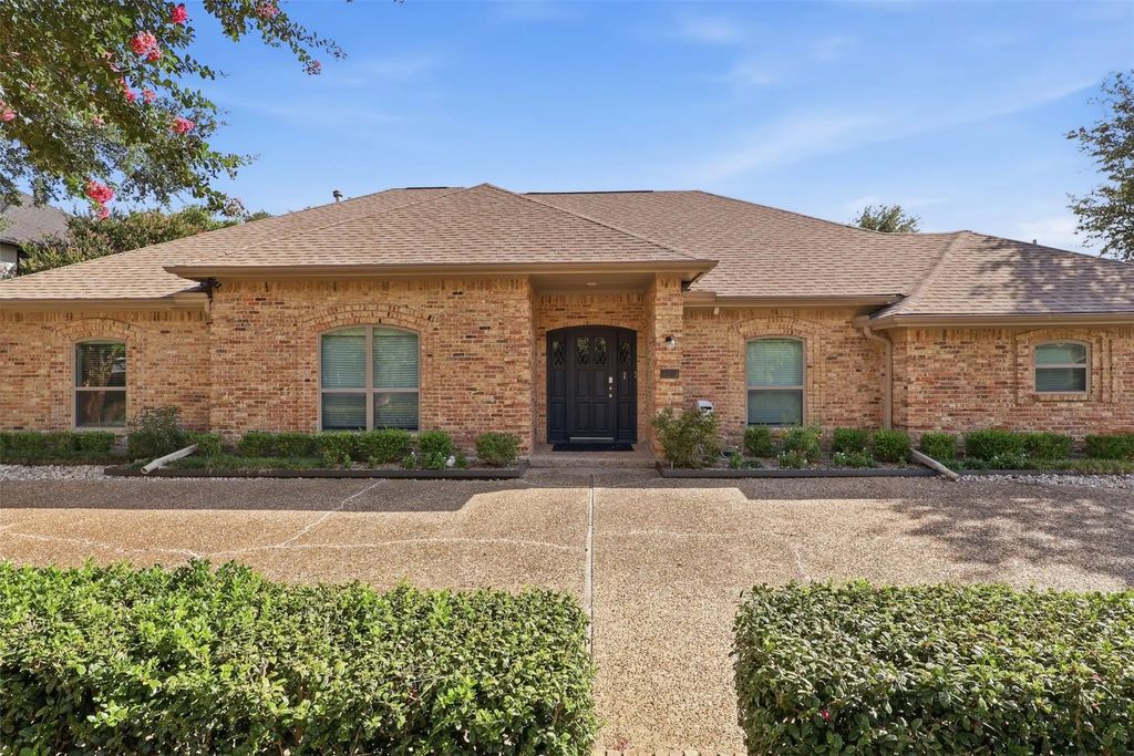 6302 Warm Mist Lane, Dallas