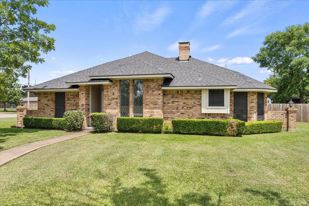 5401 Nevada Drive, Greenville